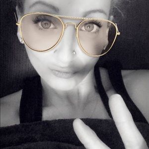 Meet your Posher, Aimee